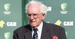 Sad day for Australian cricket as greats Davidson and Mallett die