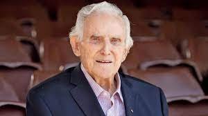 Sad day for Australian cricket as greats Davidson and Mallett die