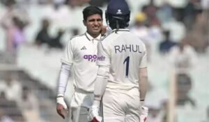 Shubman Gill Retires Hurt After Painful Neck Twist